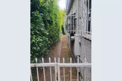 250 N Ridgewood Place, Los Angeles, CA 90004 - Photo 5