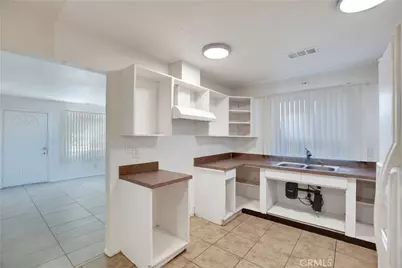 214 W Latham, Hemet, CA 92543 - Photo 13