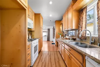 457 Chester Place, Pomona, CA 91768 - Photo 17