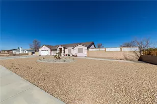 22444 Hurons, Apple Valley, CA 92307 - Photo 3