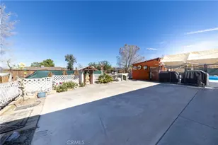 22444 Hurons, Apple Valley, CA 92307 - Photo 27