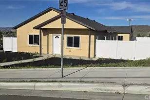 237 E Prospect St, Lake Elsinore, CA 92530 - Photo 1