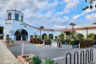 585 E Thompson Blvd, Ventura, CA 93001 - Photo 1