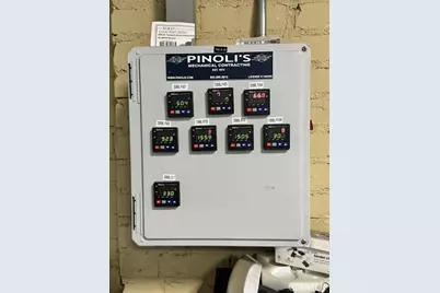 585 E Thompson Boulevard, Ventura, CA 93001 - Photo 27