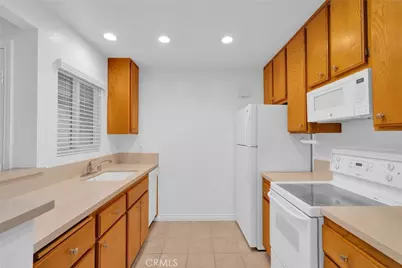 3639 Country Oaks Loop #F, Ontario, CA 91761 - Photo 9