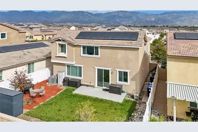 2464 Yellowstone Way, Rialto, CA 92377 - Photo 51