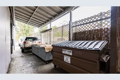 4656 Floral, Los Angeles, CA 90022 - Photo 35