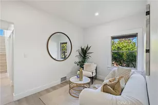 2410 8th Ave, Los Angeles, CA 90018 - Photo 25