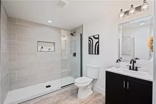 2410 8th Ave, Los Angeles, CA 90018 - Photo 23