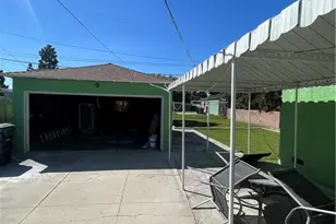 12119 Alvaro, Los Angeles, CA 90059 - Photo 45