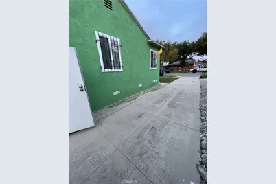 12119 Alvaro, Los Angeles, CA 90059 - Photo 29