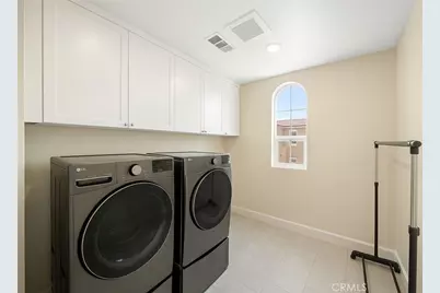 81 Pelican Lane, Irvine, CA 92618 - Photo 21