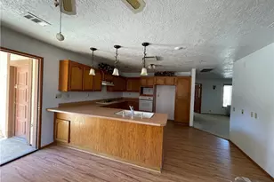 19574 Happy Valley, Apple Valley, CA 92308 - Photo 51