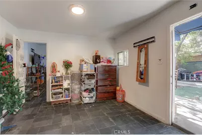331 W 92nd Street, Los Angeles, CA 90003 - Photo 19