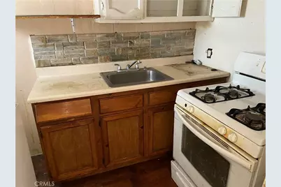 12106 S Willowbrook, Compton, CA 90222 - Photo 3
