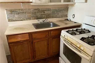 12106 S Willowbrook, Compton, CA 90222 - Photo 3