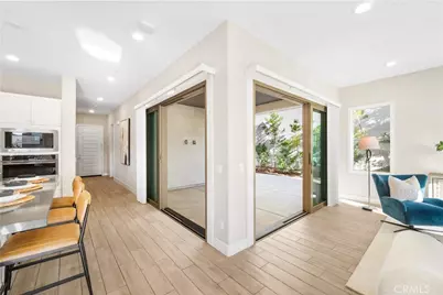 151 Scale, Irvine, CA 92618 - Photo 17