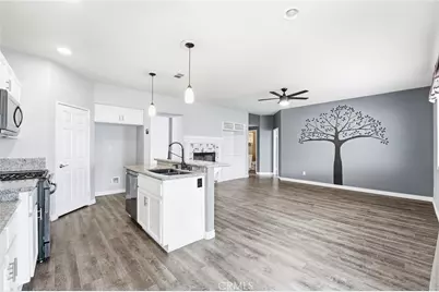 8923 Azalea Springs Road, Oak Hills, CA 92344 - Photo 15