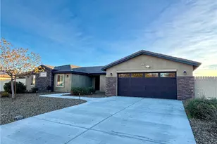 13823 Wawona Rd, Apple Valley, CA 92307 - Photo 1