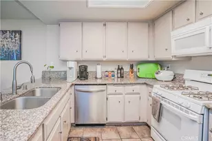 23 Calle Del Cabos, Phillips Ranch, CA 91766 - Photo 19