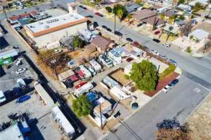 584 E H St, Colton, CA 92324 - Photo 7