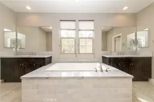 120 Tomato Springs, Irvine, CA 92618 - Photo 31