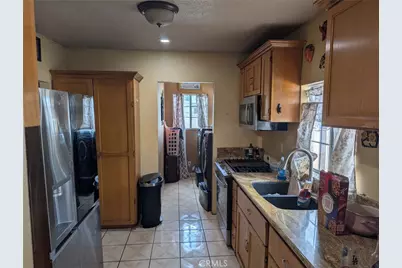 803 S Rowan, Los Angeles, CA 90023 - Photo 5