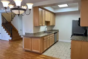 10623 Moorpark St, Toluca Lake, CA 91602 - Photo 15