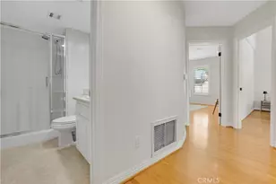 10623 Moorpark St, Toluca Lake, CA 91602 - Photo 27