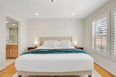 10623 Moorpark Street #1, Toluca Lake, CA 91602 - Photo 15