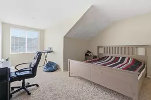 15903 Fountain Ln, Chino, CA 91708 - Photo 11