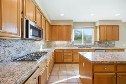 23871 Cloverleaf Way, Murrieta, CA 92562 - Photo 13