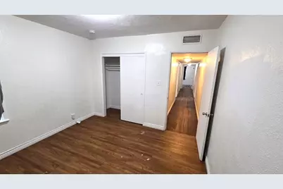 1706 Shamrock, Bakersfield, CA 93304 - Photo 9