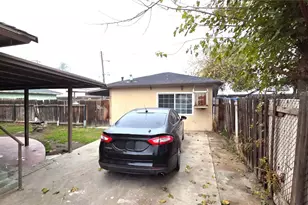 1706 Shamrock, Bakersfield, CA 93304 - Photo 5