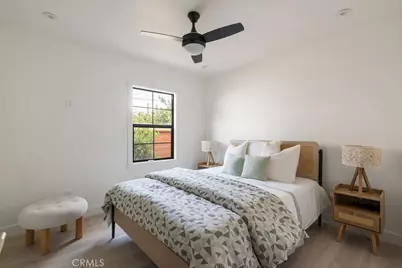 584 N Plymouth Boulevard, Los Angeles, CA 90004 - Photo 9