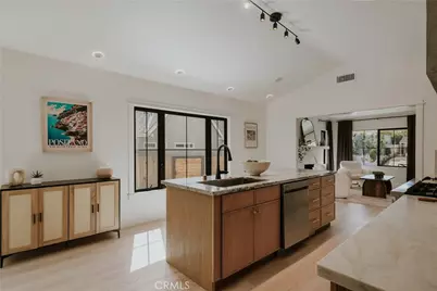 584 N Plymouth Boulevard, Los Angeles, CA 90004 - Photo 21