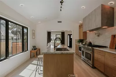 584 N Plymouth Boulevard, Los Angeles, CA 90004 - Photo 25