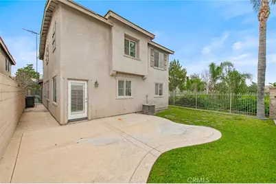 16369 Medinah, Fontana, CA 92336 - Photo 31