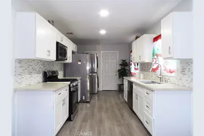 1537 W 60th, Los Angeles, CA 90047 - Photo 3