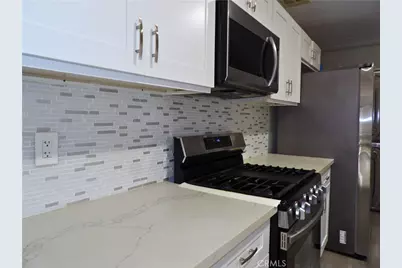 1537 W 60th, Los Angeles, CA 90047 - Photo 5