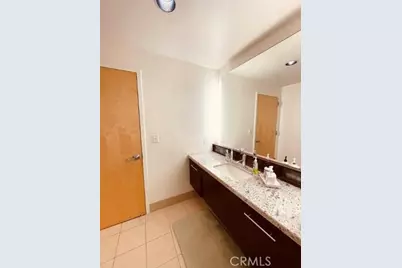 1111 S Grand #1015, Los Angeles, CA 90015 - Photo 21