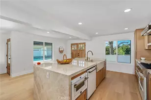 12852 Fairhaven, Santa Ana, CA 92705 - Photo 11