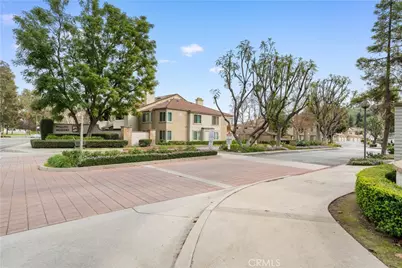 18 Town and Country, Pomona, CA 91766 - Photo 37
