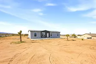 12594 Atsina Rd, Phelan, CA 92371 - Photo 37