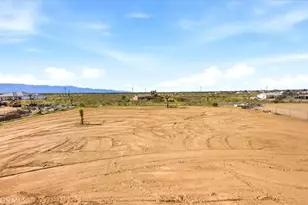 12594 Atsina Rd, Phelan, CA 92371 - Photo 31