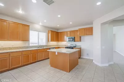 8848 Palo Alto, Hesperia, CA 92344 - Photo 7