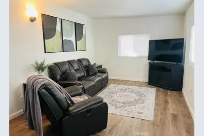 13330 Tamarisk Road, Victorville, CA 92395 - Photo 9