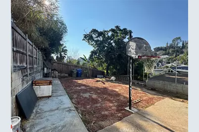 1574 Donaldson Street, Los Angeles, CA 90026 - Photo 23