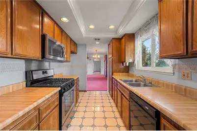 4357 Heather, Chino, CA 91710 - Photo 9