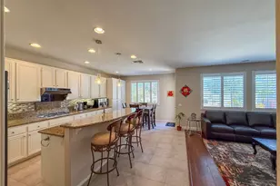 30558 Kentfield Dr, Murrieta, CA 92563 - Photo 5